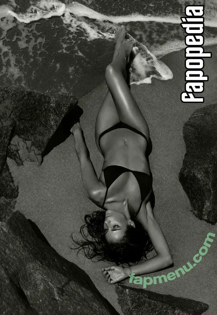 Jade Leboeuf nude photo #0008 (Jade Lebœuf / jade_leboeuf)