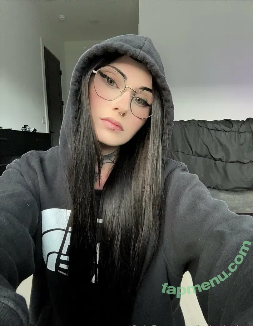 jadelisee nude photo #0028 (jadahelisee)