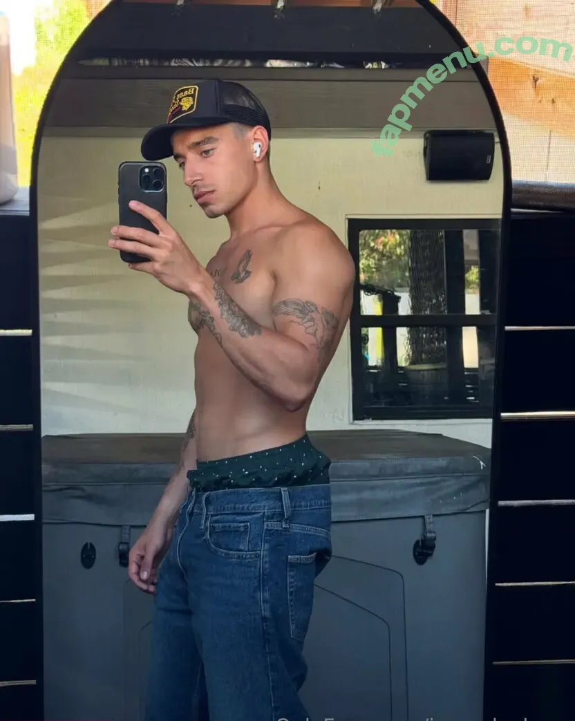 jamesluckysz nude photo #0012 (jamesluckysz)