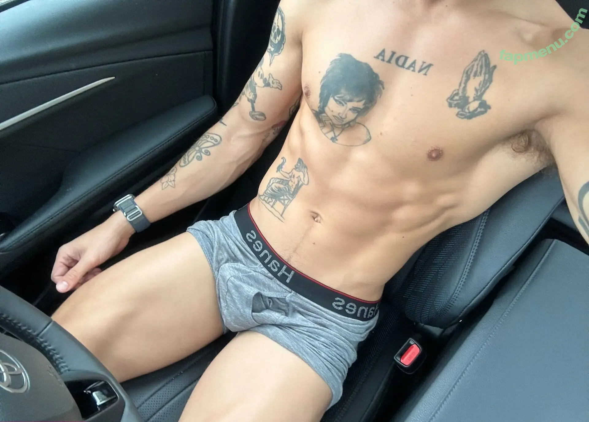 jamesluckysz nude photo #0018 (jamesluckysz)