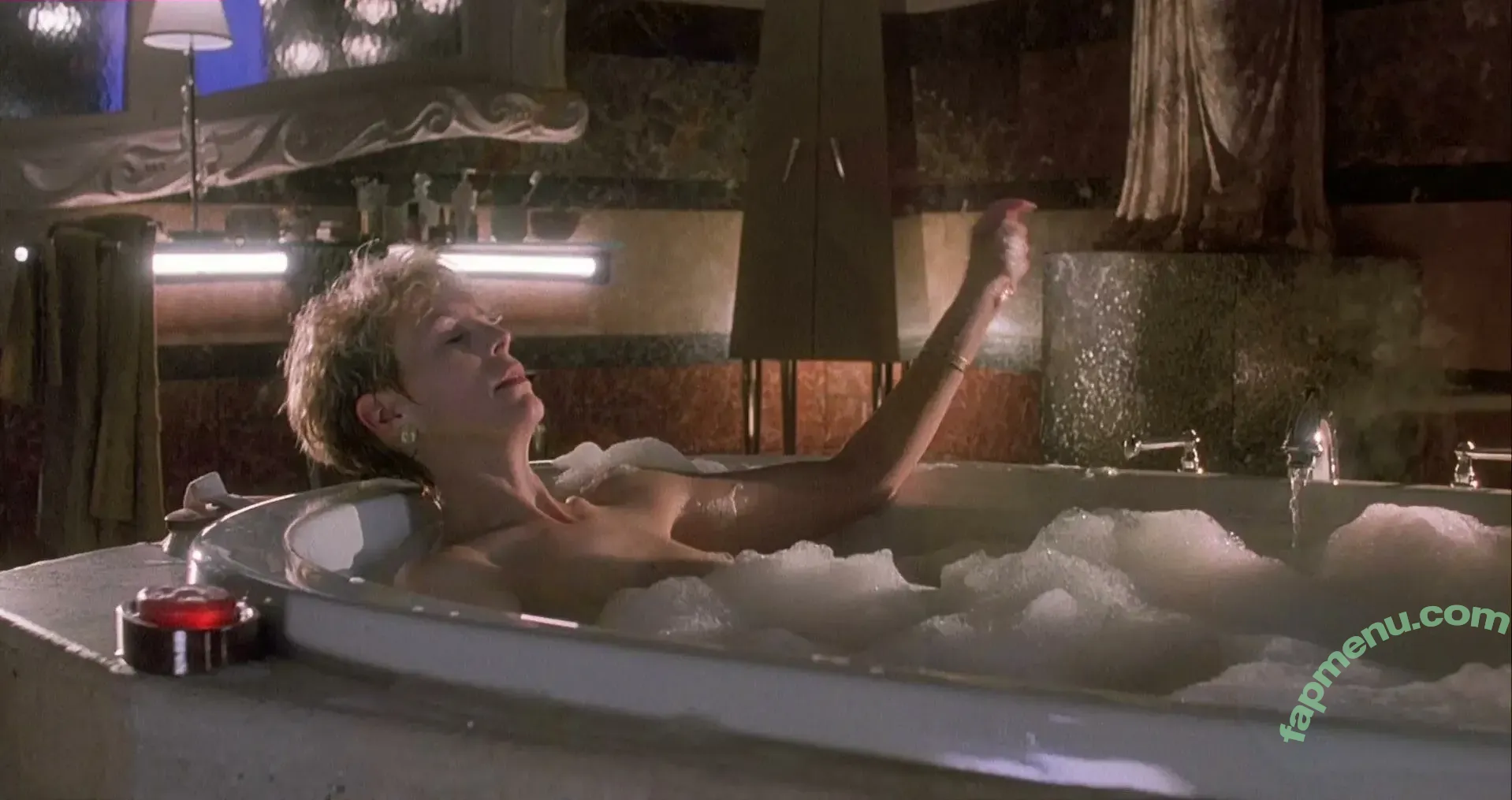 jamieleecurtis nude photo #0011 (jamieleecurtis)