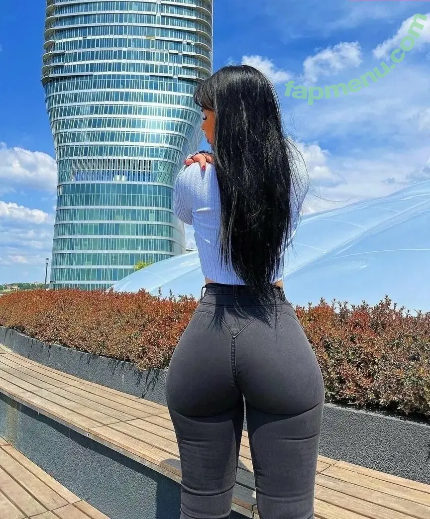 janacolovic nude photo #0003 (janacolovic)