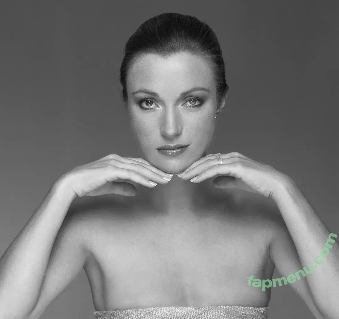 Jane Seymour nude photo #0020 (janeseymour)