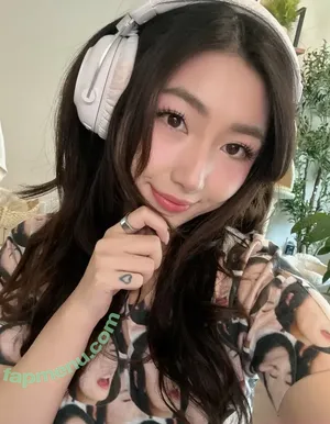  nude photo #0004