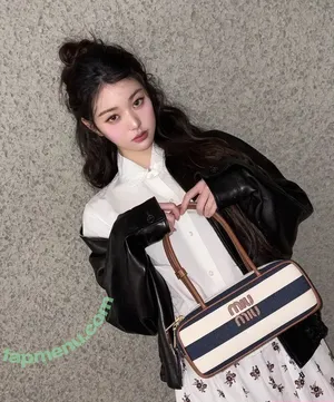 Jang Won-young / for_everyoung10 / 장원영 WONYOUNG nude photo #1921