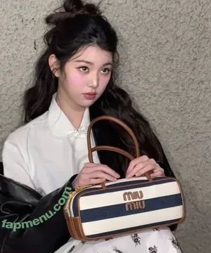 Jang Won-young / for_everyoung10 / 장원영 WONYOUNG nude photo #1923