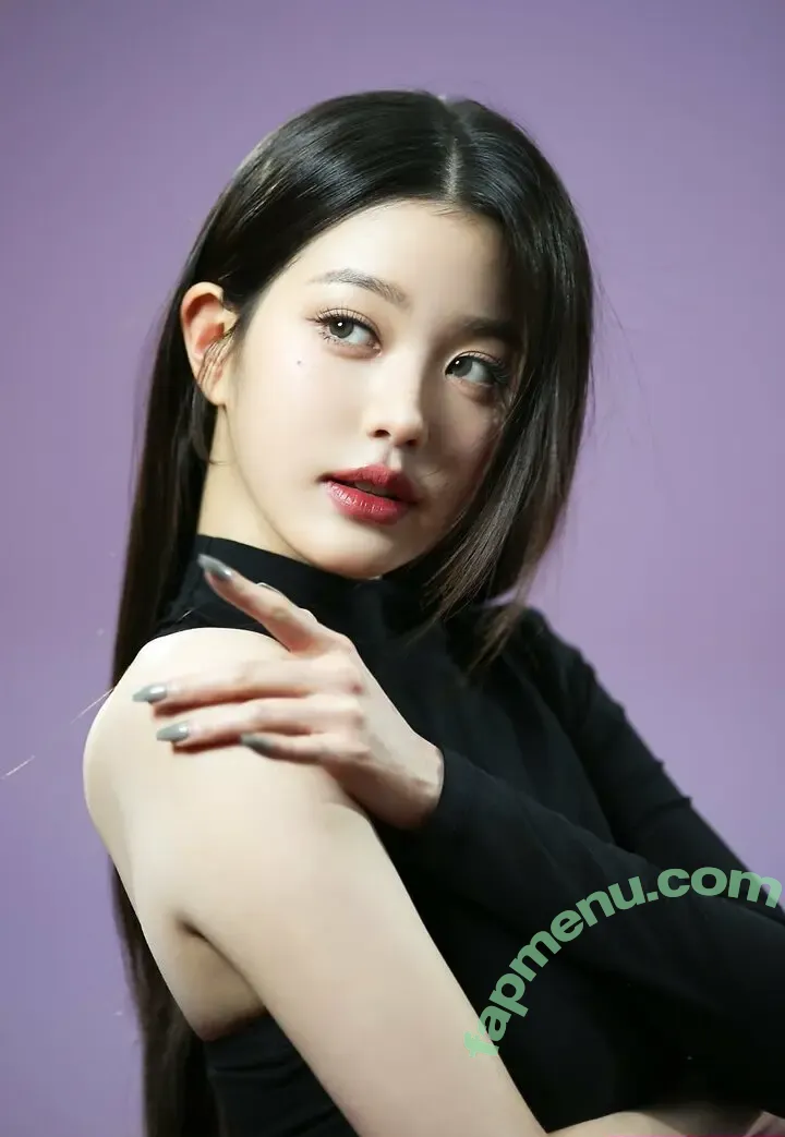 Jang Won-young nude photo #1642 (for_everyoung10 / 장원영 WONYOUNG)