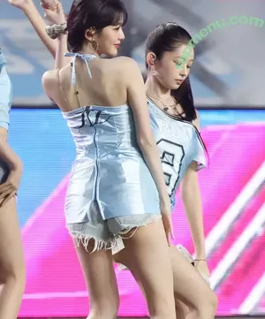 Jang Won-young / for_everyoung10 / 장원영 WONYOUNG nude photo #2250