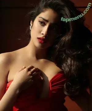 Janhvi Kapoor / janhvikapoor / janhvikapoorr nude photo #0246