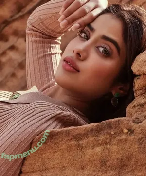 Janhvi Kapoor / janhvikapoor / janhvikapoorr nude photo #0248