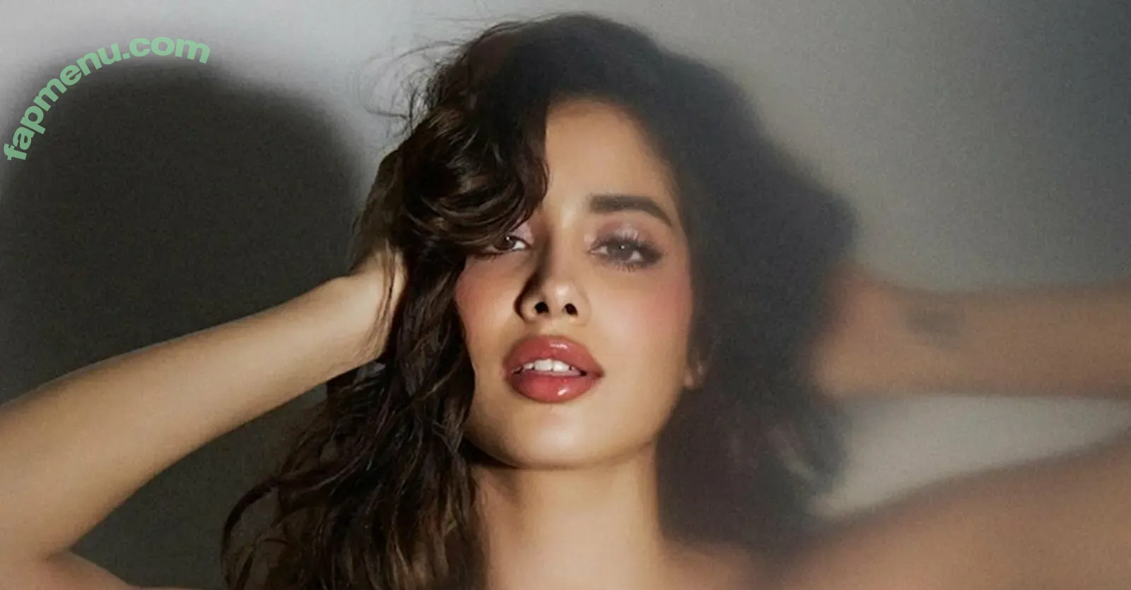 Janhvi Kapoor nude photo #0249 (janhvikapoor / janhvikapoorr)