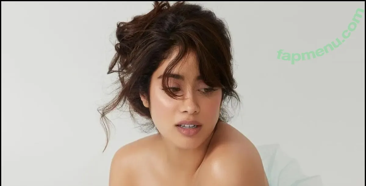 Janhvi Kapoor nude photo #0257 (janhvikapoor / janhvikapoorr)
