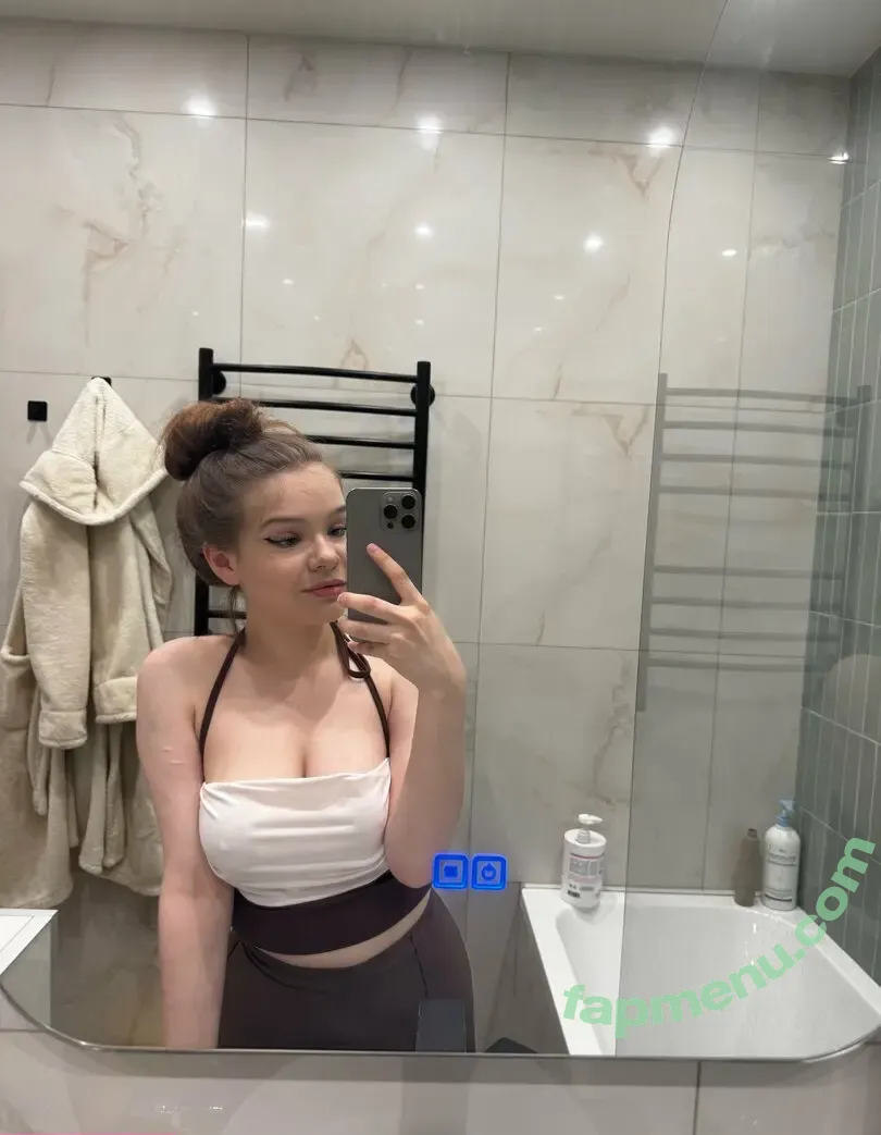 janinamars nude photo #0020 (die.janinamars)