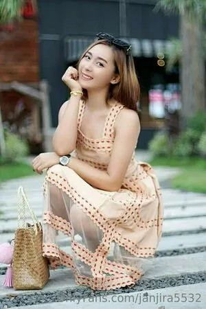janjira5532 / janjira_jujang nude photo #0130