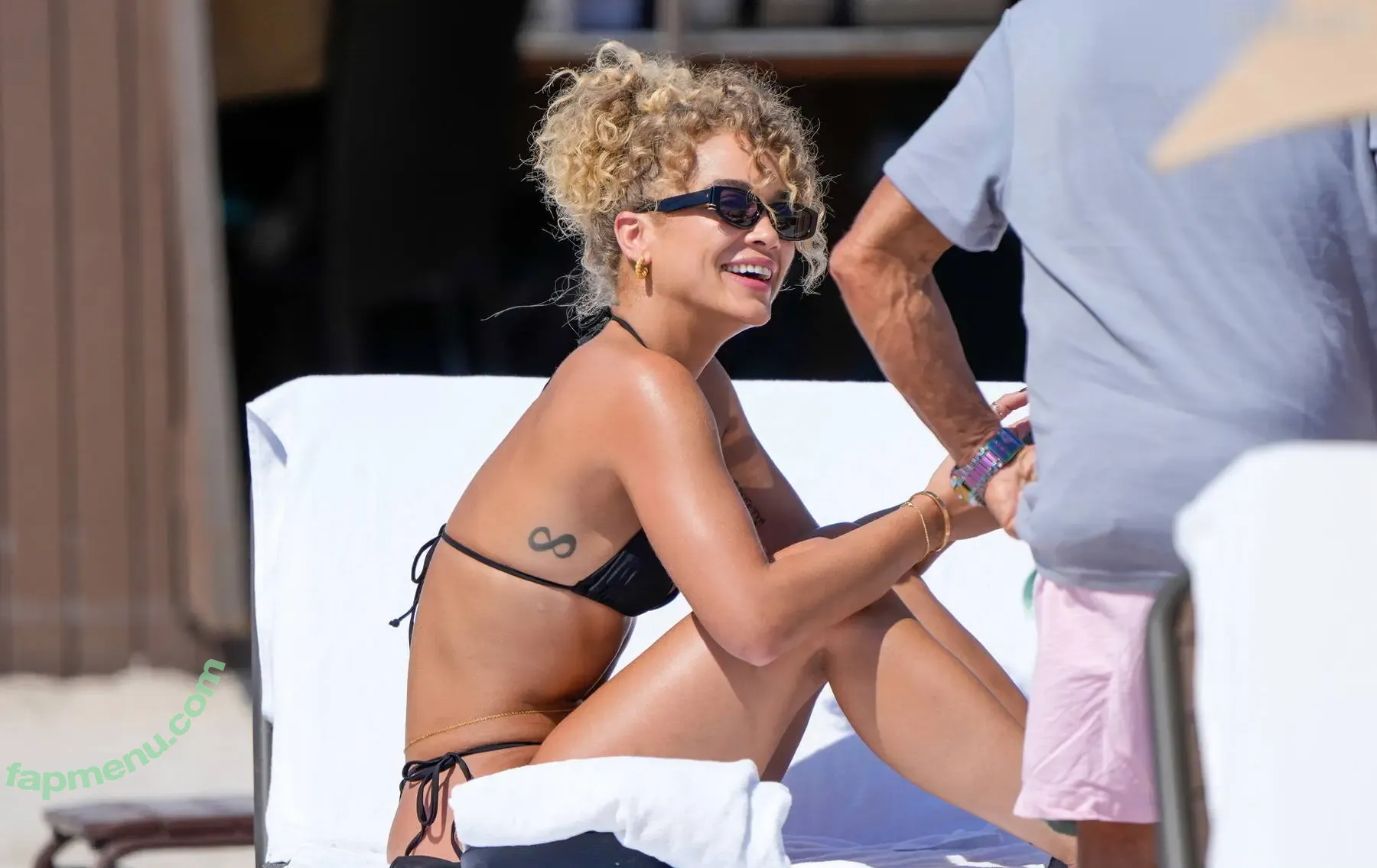 Jasmine Sanders nude photo #0584 (Golden Barbie / golden_barbie / goldenbarbie / jasminesanders)