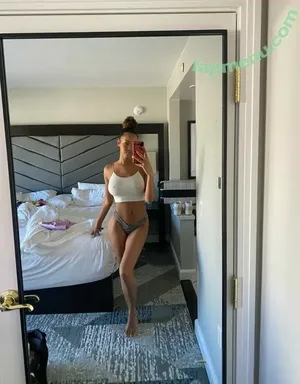  nude photo #0001