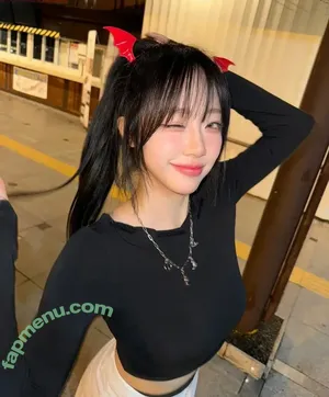 Jeewon / z._.warning nude photo #0002