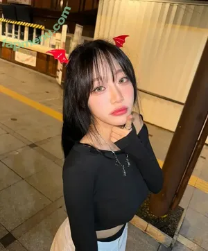 Jeewon / z._.warning nude photo #0003