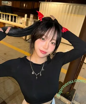 Jeewon / z._.warning nude photo #0005