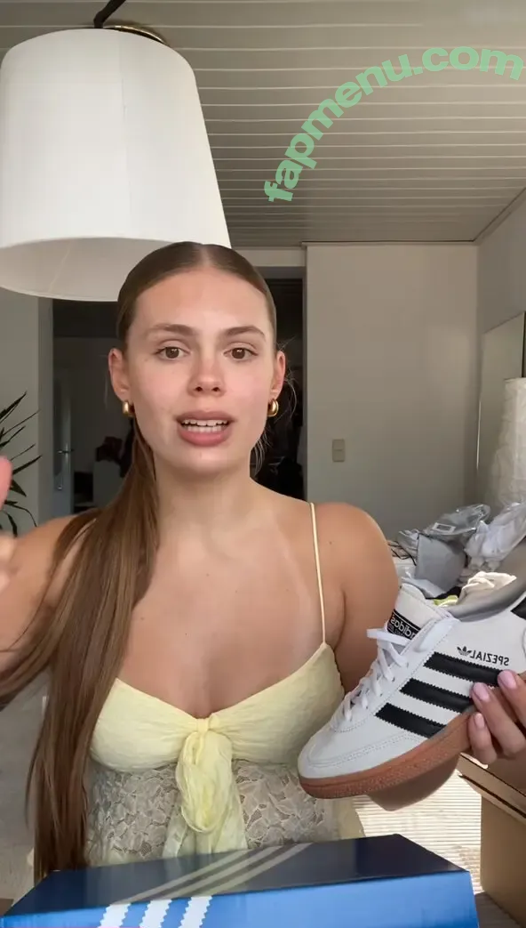 Jellefeline nude photo #0396 (Jellefeline)