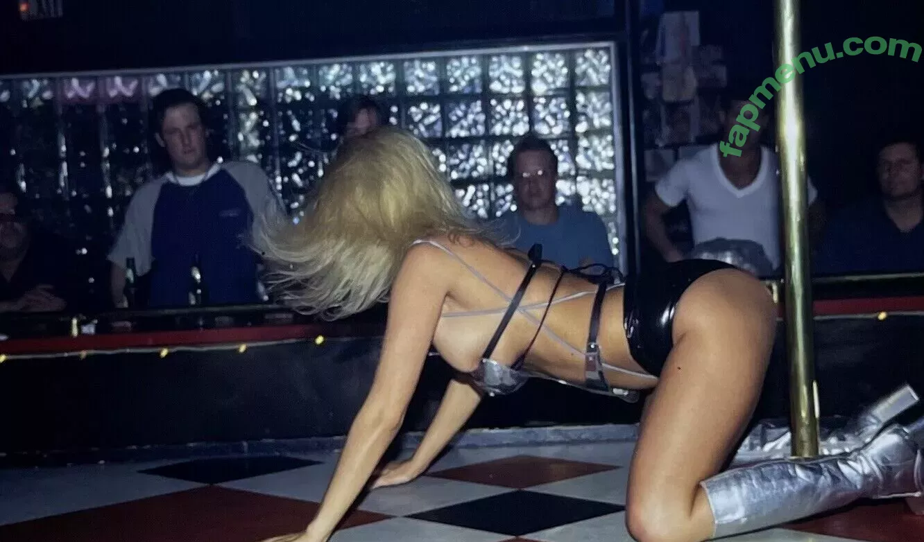 Jenna Jameson nude photo #1438 (jennacantlose / jennajameson)