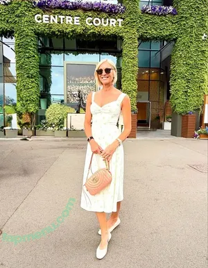 Jenni Falconer / jennifalconer nude photo #0264