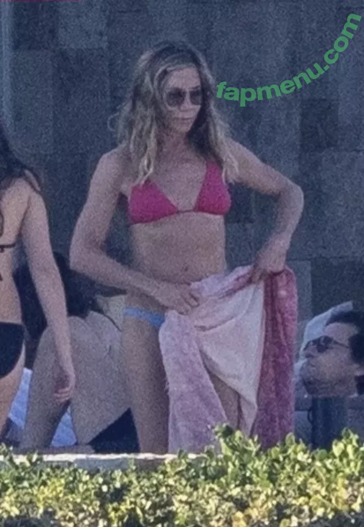 Jennifer Aniston nude photo #1191 (jenniferaniston)