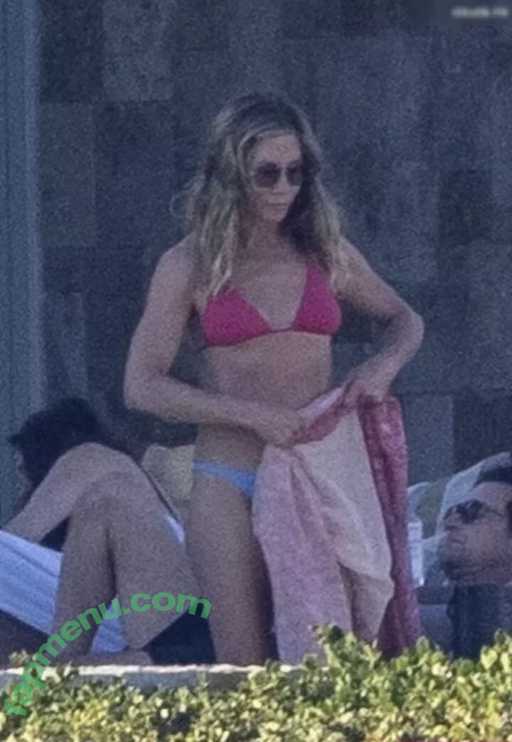Jennifer Aniston nude photo #1196 (jenniferaniston)