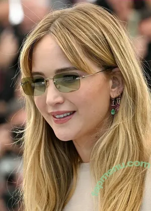 Jennifer Lawrence / 1jnnf / jennifer.lawrence nude photo #2724