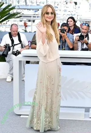 Jennifer Lawrence / 1jnnf / jennifer.lawrence nude photo #2740