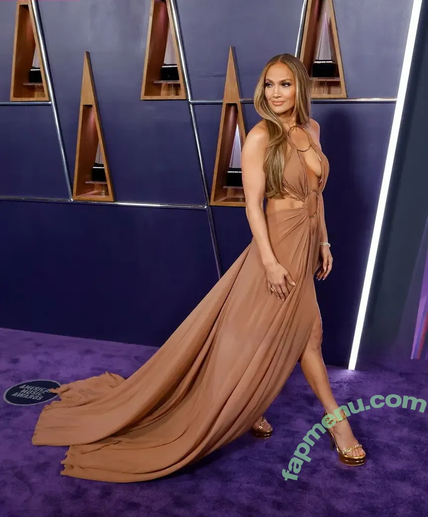 Jennifer Lopez nude photo #4677 (JLo / jennifer_jlo)