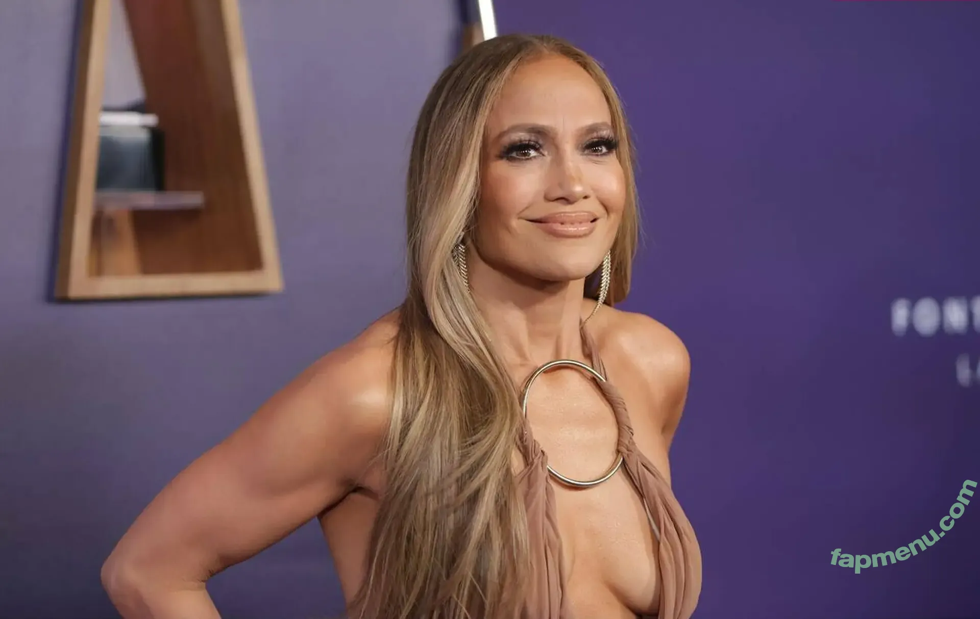 Jennifer Lopez nude photo #4694 (JLo / jennifer_jlo)