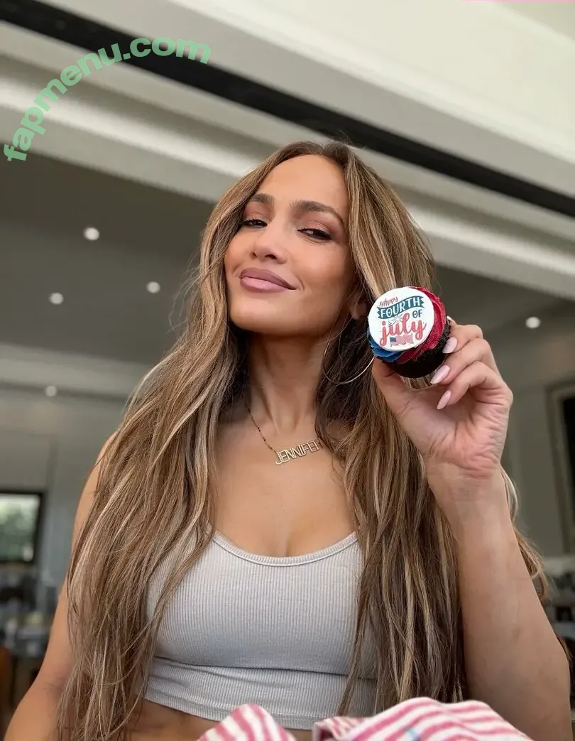 Jennifer Lopez nude photo #4753 (JLo / jennifer_jlo)