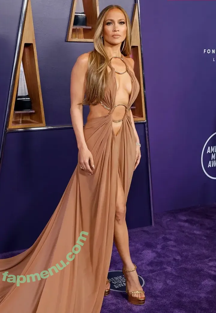 Jennifer Lopez nude photo #4825 (JLo / _jeenni2 / jennifer_jlo)