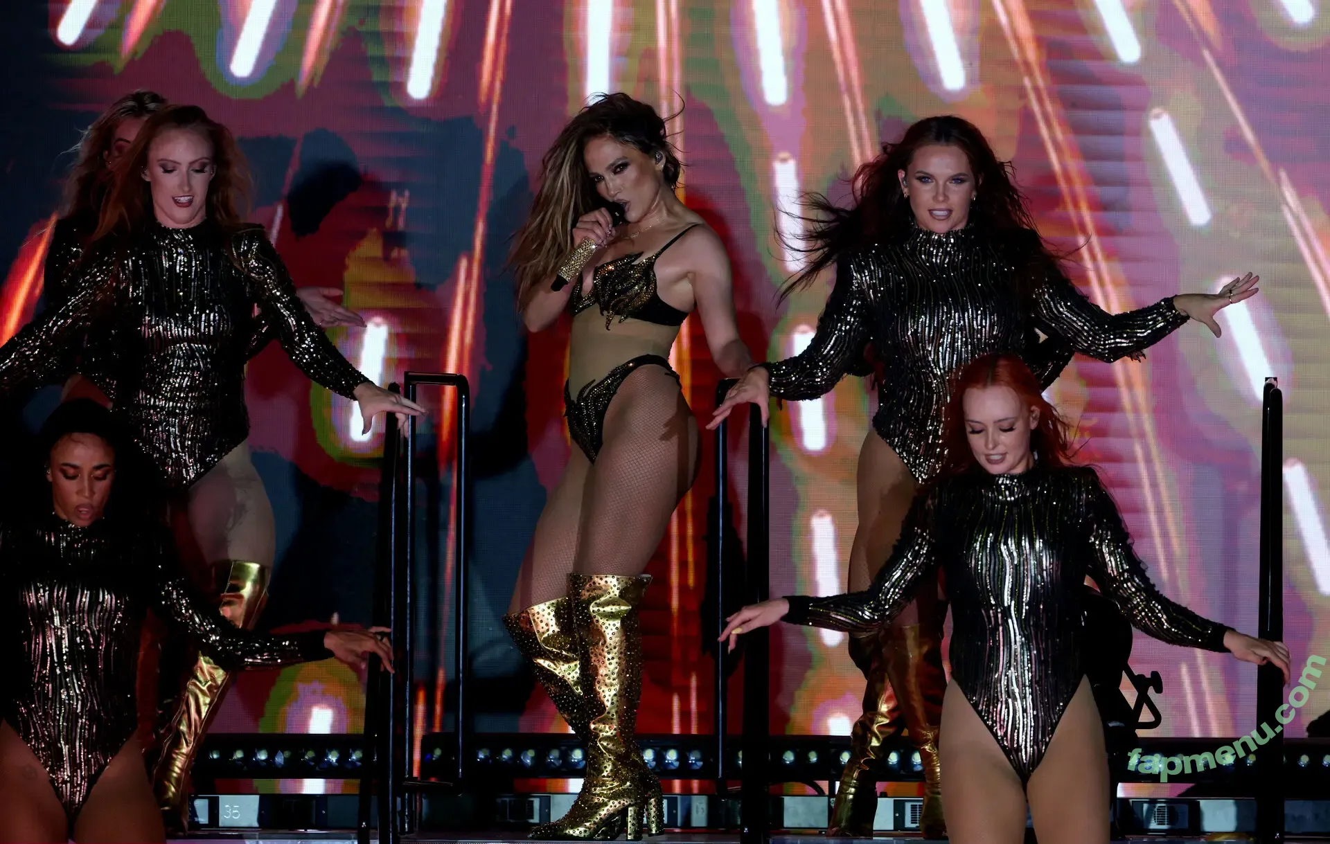Jennifer Lopez nude photo #4860 (JLo / jennifer_jlo)