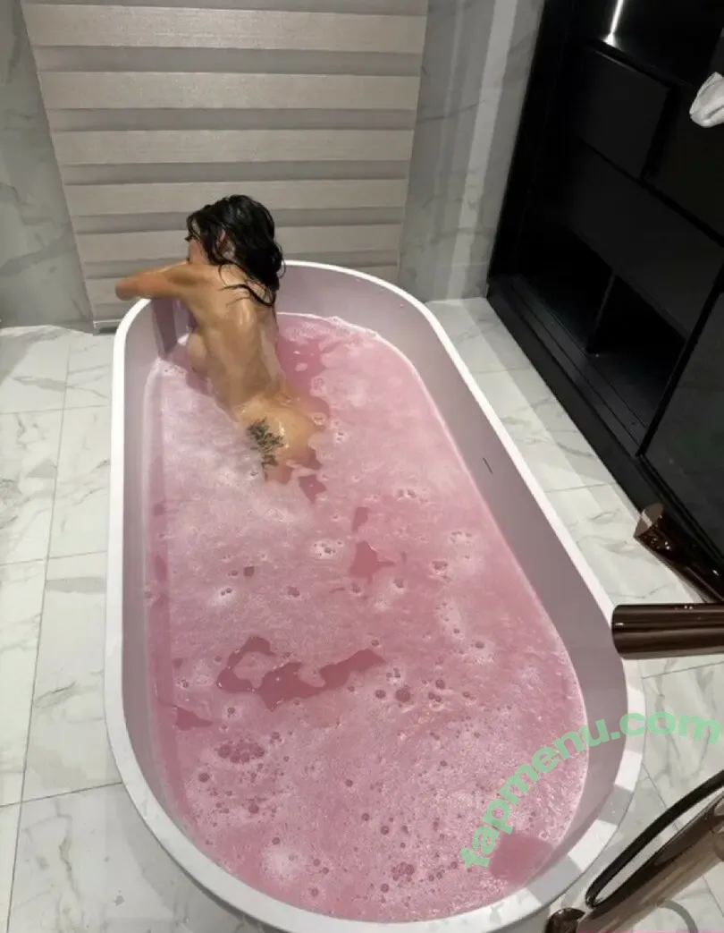 Jennifer Ngo nude photo #0054 (ennifer.j / thisjenn)