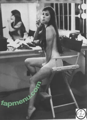 Jennifer Tilly / jennifertilly nude photo #0113