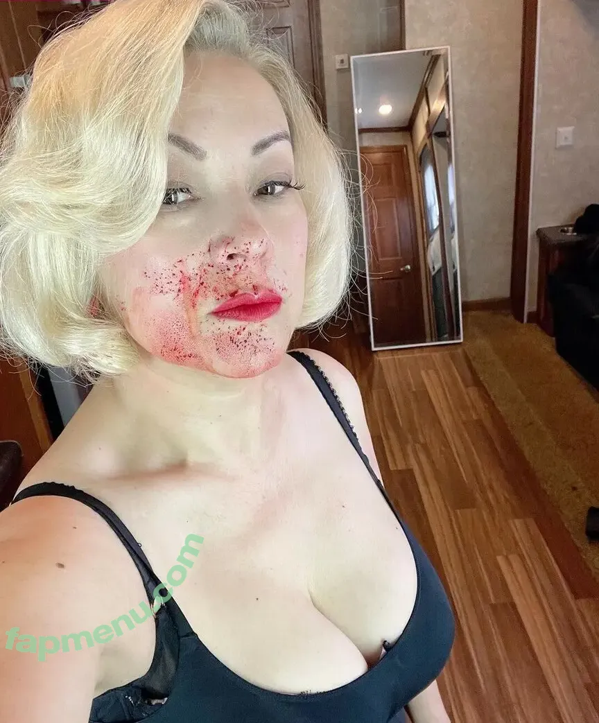 Jennifer Tilly nude photo #0050 (jennifertilly / tillyann)