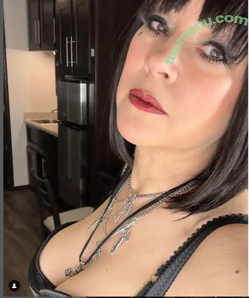 Jennifer Tilly nude photo #0126 (jennifertilly / tillyann)