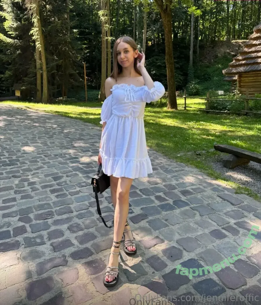 jenniferoffic nude photo #0012 (jenniferofficial)