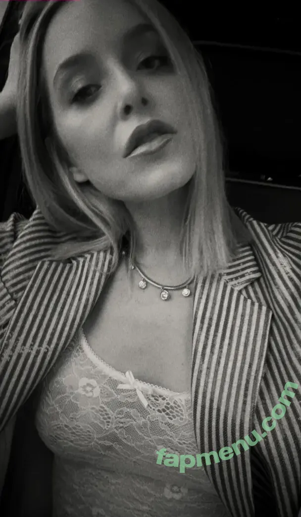 Jenny Mollen nude photo #0134 (jennymollen)