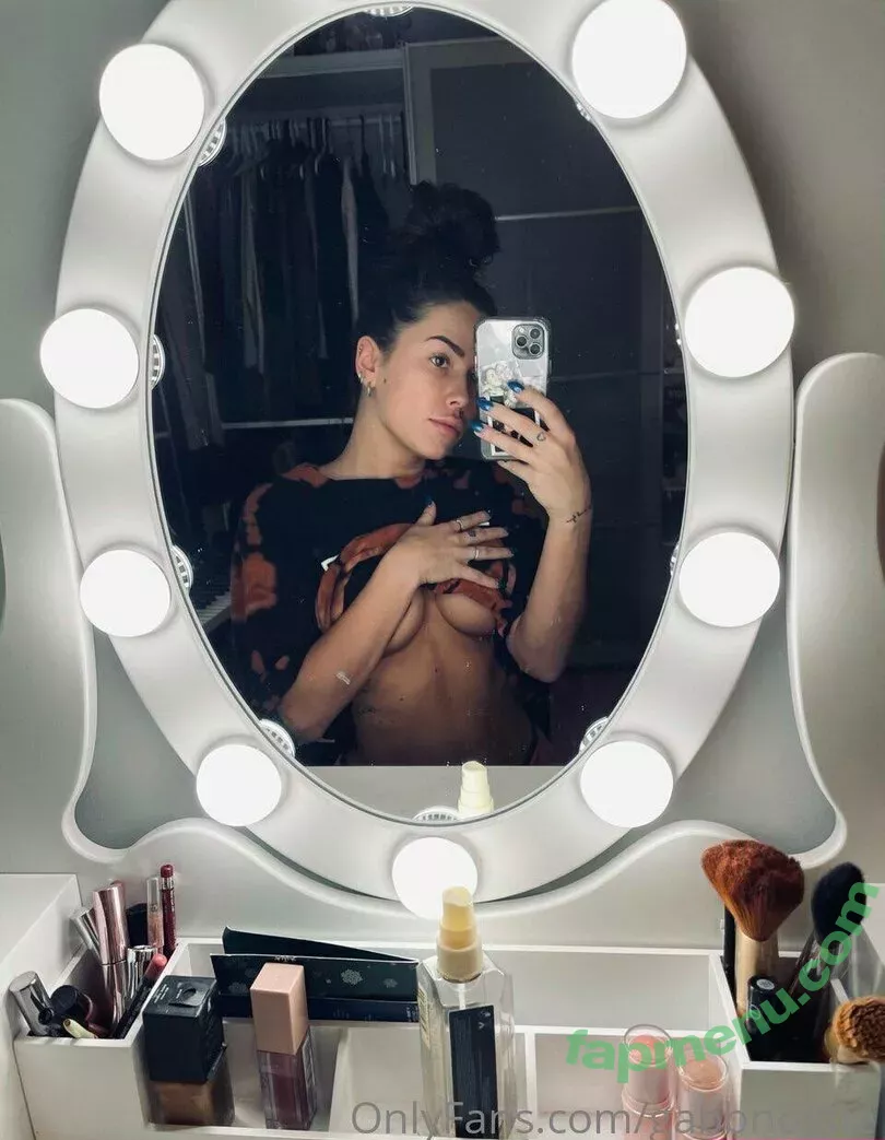 Jenny Nogue nude photo #0040 (Gab Nogue / gabbnogue / jennifernogue_)