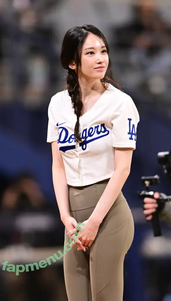 Jeon Jong-seo nude photo #0009 (wjswhdtj94)
