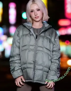 Jeon Somi / ENNIK SOMI / somsomi0309 nude photo #0686