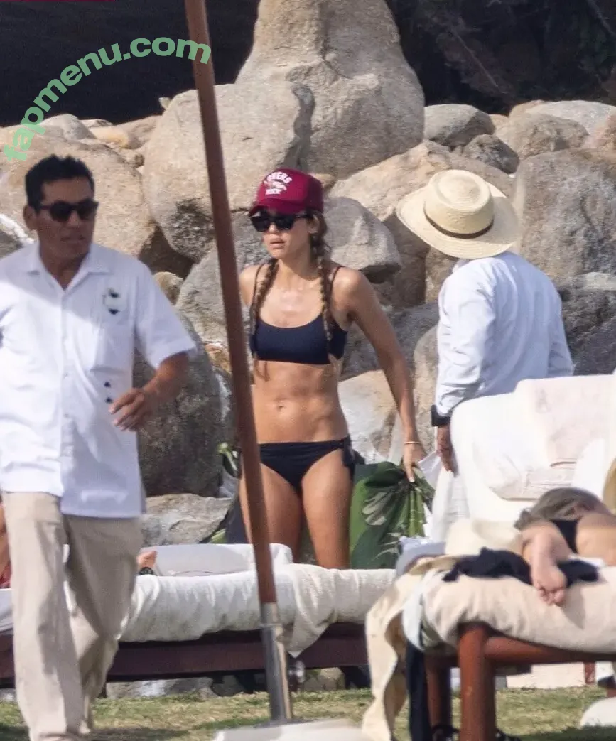 Jessica Alba nude photo #2412 (jessicaalba)