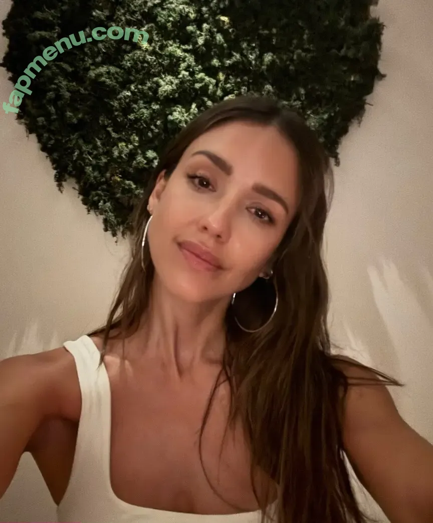 Jessica Alba nude photo #2677 (jessicaalba)
