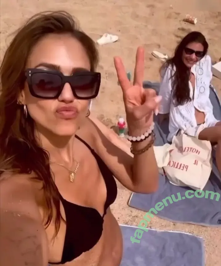 Jessica Alba nude photo #2681 (jessicaalba)