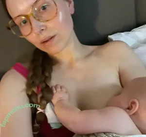 Jessie Cave / jessiecave nude photo #0032