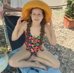 Jessie Cave / jessiecave nude photo #0054