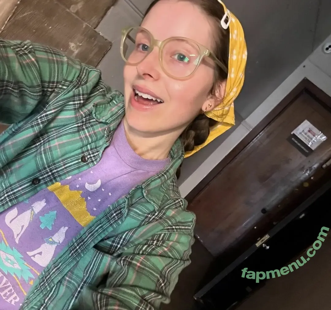 Jessie Cave nude photo #0018 (jessiecave)
